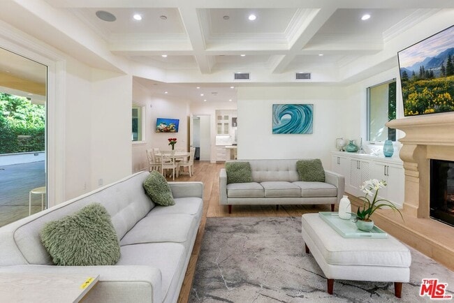 Building Photo - 391 S Saltair Ave