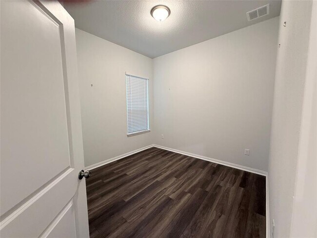 Building Photo - 4516 Sea Salt Dr