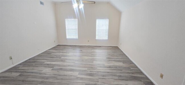 Building Photo - 14514 Hillside Hickory Ct