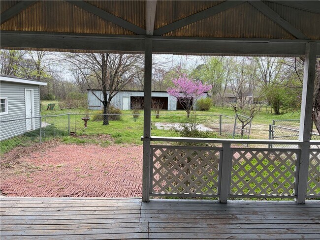 Building Photo - 2255 E Huntsville Rd