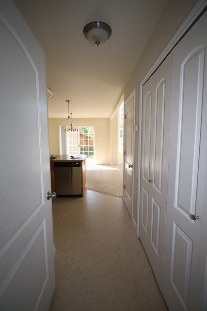 Building Photo - 3 Bedroom East Anchorage Condo!