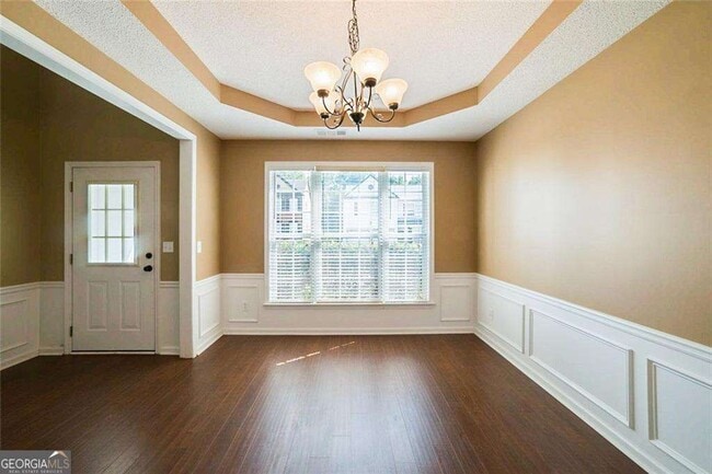 Building Photo - 3495 Ridgefair Dr