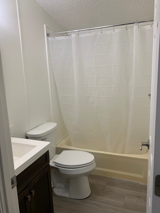 Bathroom #2 - 2485 Crest Ave