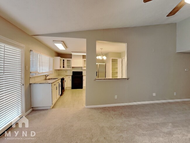 Building Photo - 5033 Amhurst Ln