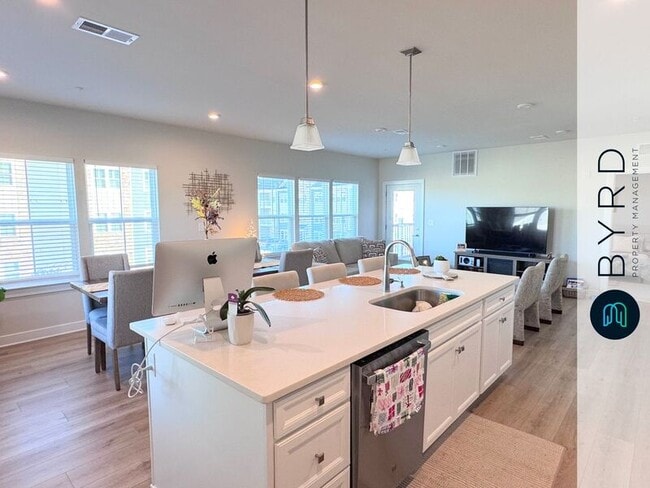 Building Photo - 6655 Citory Way