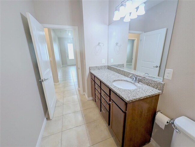 Building Photo - 18810 Birchwood Groves Dr