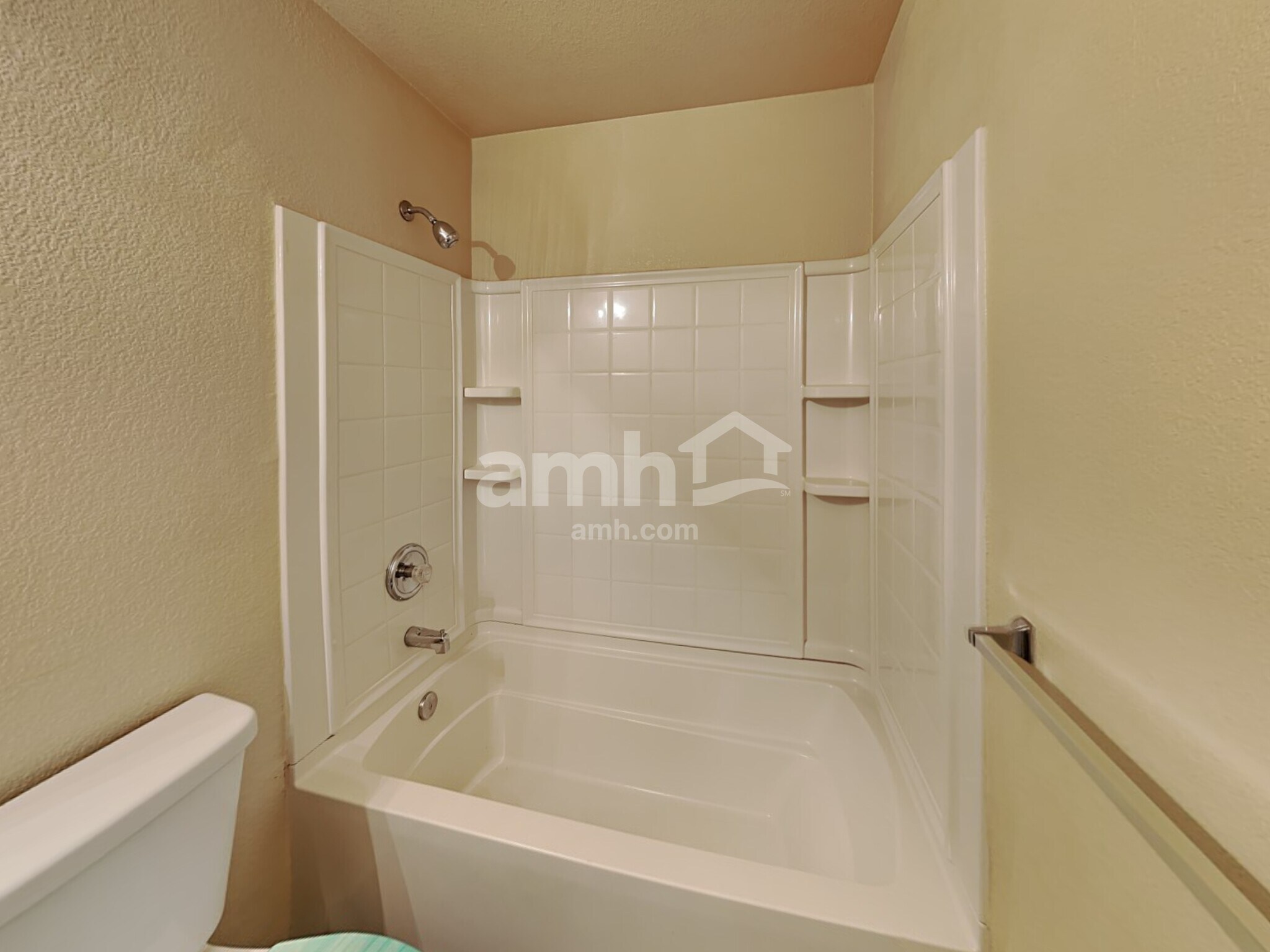 Building Photo - 1424 Evergreen St