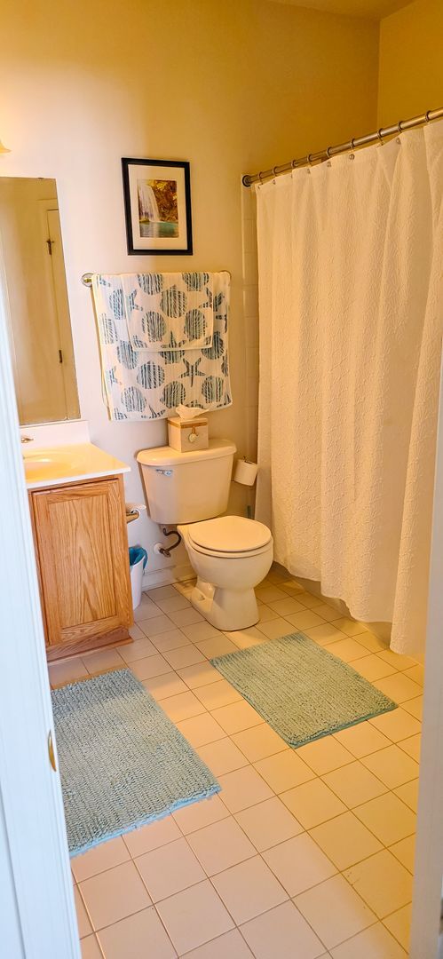 Building Photo - Stunning 2-Bed, 2-Bath Condo in Salisbury