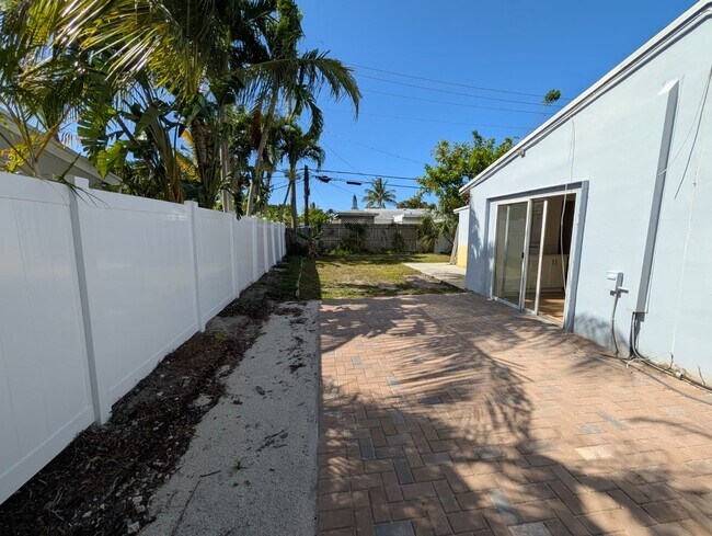Building Photo - Charming Remodeled 3BD/1BA + Bonus Room | Fenced Yard | Pet Friendly