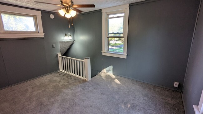 Building Photo - Welcome to this single-family home located...