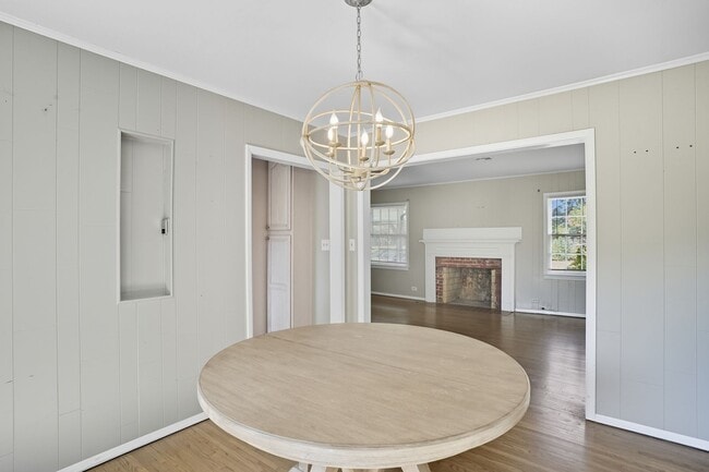 Building Photo - Charming 3-Bedroom Near Brookside & The Ga...