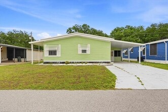 Building Photo - 1798 Fox Hill Dr
