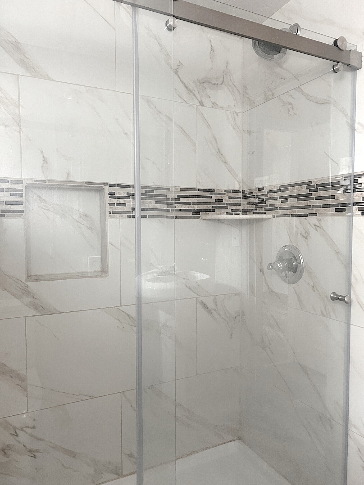 Building Photo - 602 W Rainey Ave