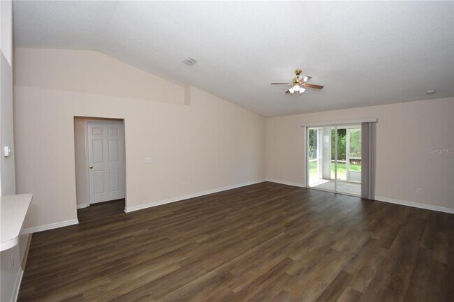 Building Photo - 19 Burning Ember Ln