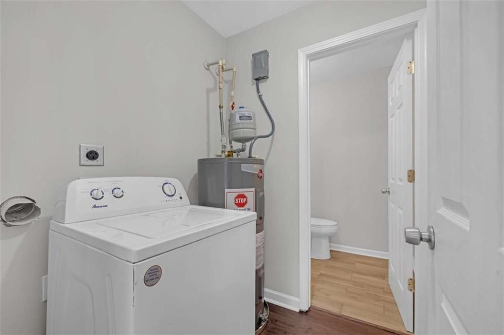 Building Photo - 1948 Detroit Ave NW