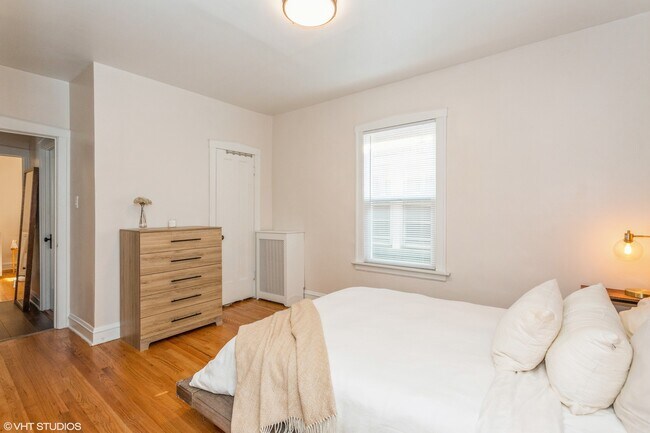 Building Photo - 4830 Wright Terrace