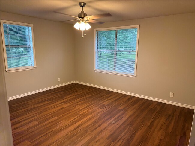 Building Photo - 1934 Austin Ave