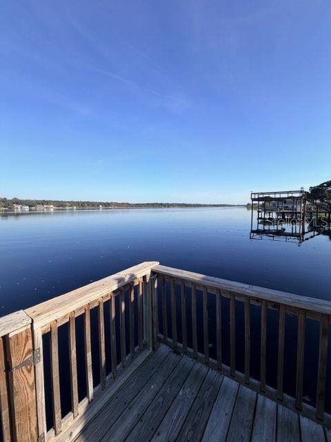 Building Photo - 1617 Lakeside Dr