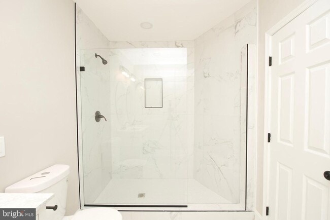 Building Photo - 2208 Mt Royal Terrace