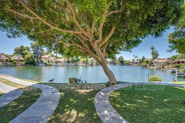 Building Photo - 1143 E Sandpiper Dr