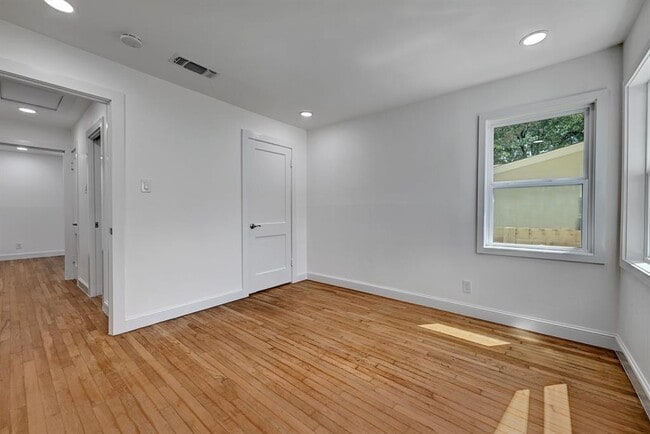 Building Photo - 203 Nelray Blvd