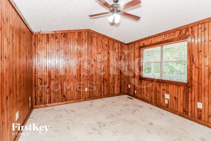 Building Photo - 115 River Trace Dr