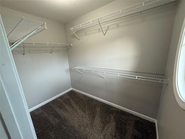 Building Photo - 5750 Carrington Pl