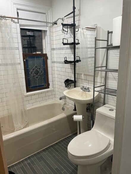 Building Photo - 6 Saint Gregory St