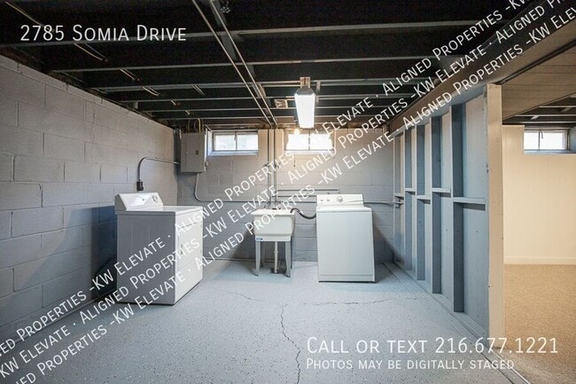 Building Photo - 2785 Somia Dr