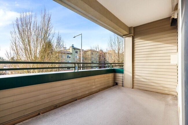 Building Photo - 8750 Greenwood Ave N