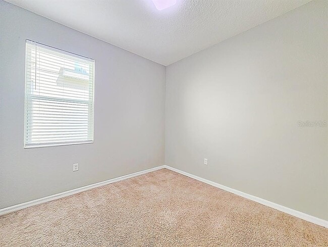 Building Photo - 1686 Swan Swim Dr