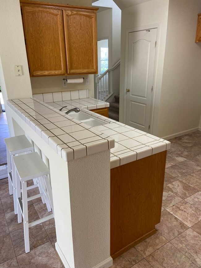 Building Photo - Bentley Square - Gated 3 Bdrm+office