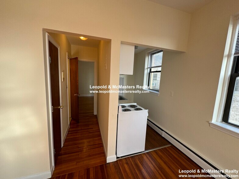 Primary Photo - 71 Brighton Ave