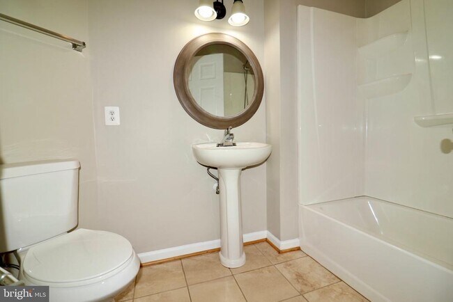 Building Photo - 25323 Damascus Park Terrace