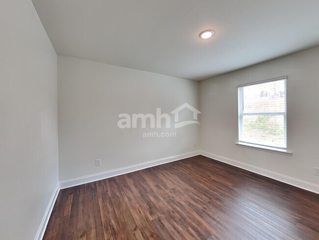 Building Photo - 1401 Alcovy Rd SE