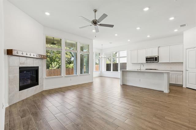 Building Photo - 7933 Lindheimer Ln