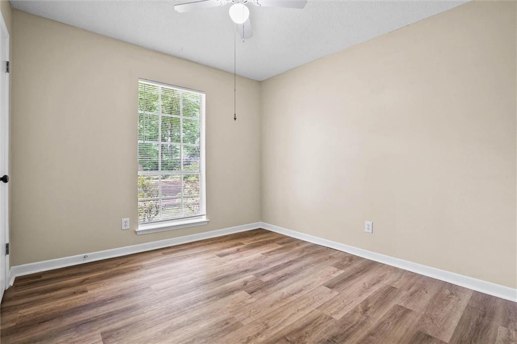 Building Photo - 5417 Quail Run E