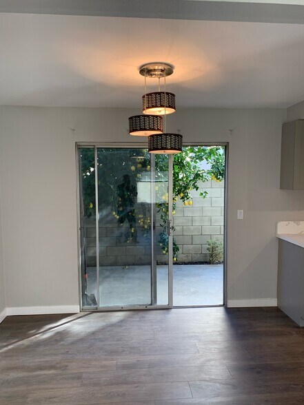 Patio Door - 419 California St