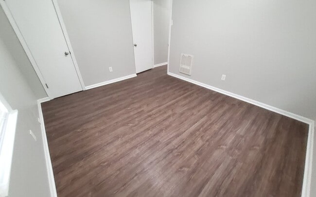 Building Photo - 2970 Hale Ave