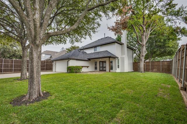 Building Photo - 7800 Glenoaks Dr