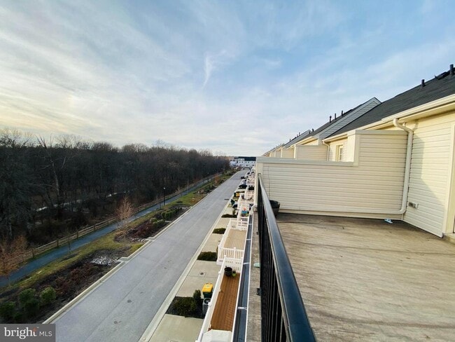 Building Photo - 7014 Foxton Way