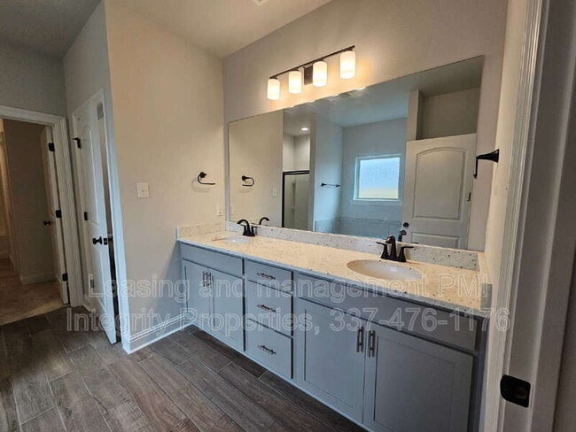 Building Photo - 26063 Purdy Ave