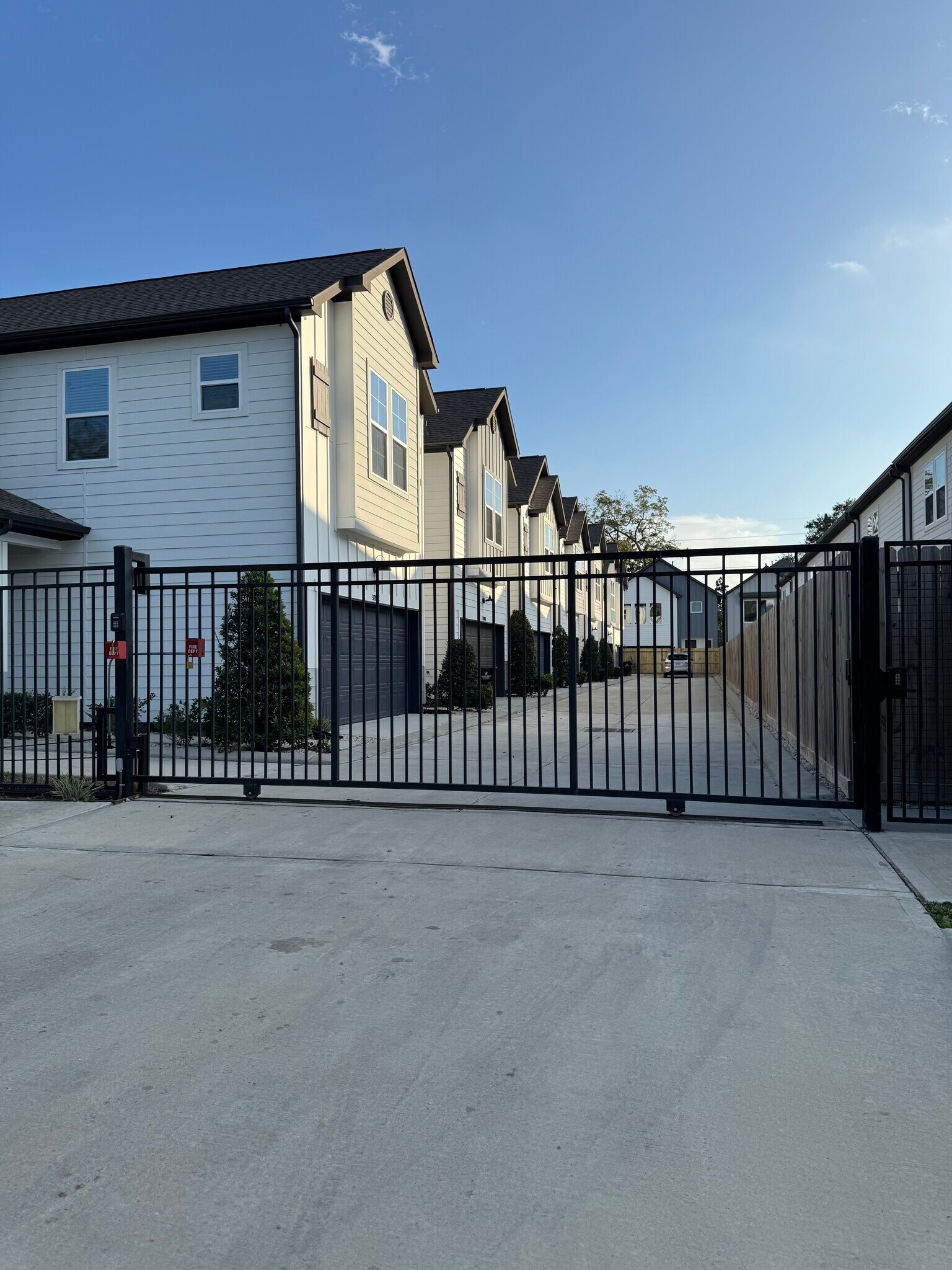 Building Photo - 3208 Bostic St