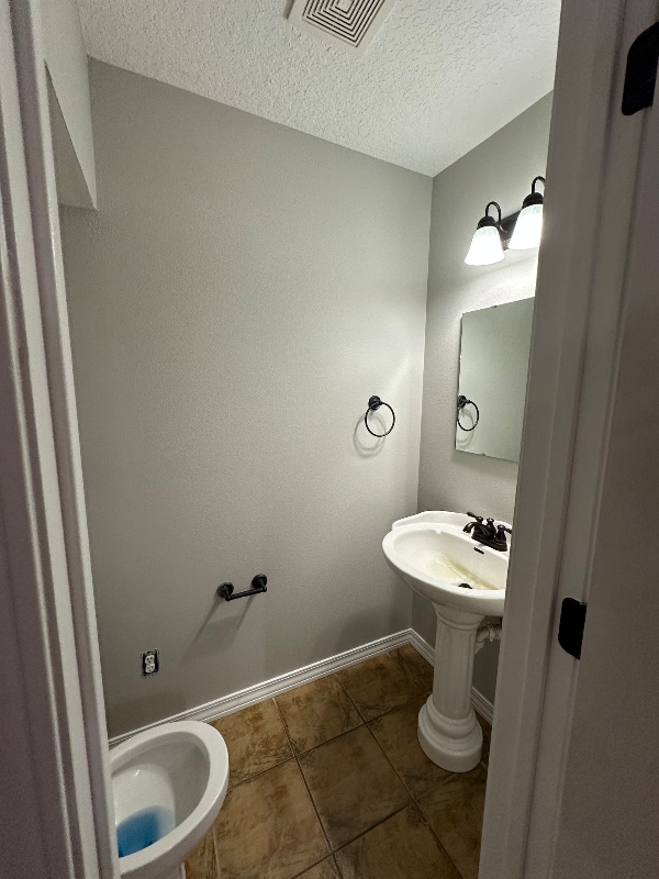 Building Photo - 544 Centennial St