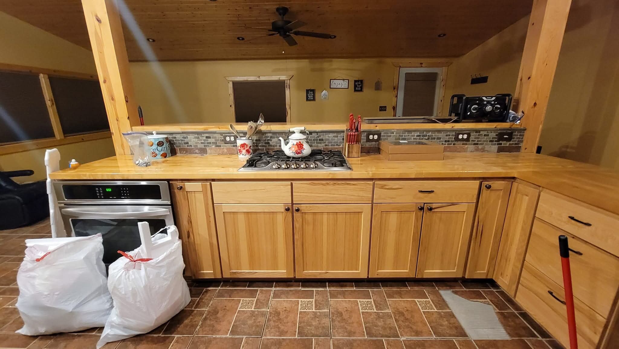 Building Photo - 412 N Edwards St