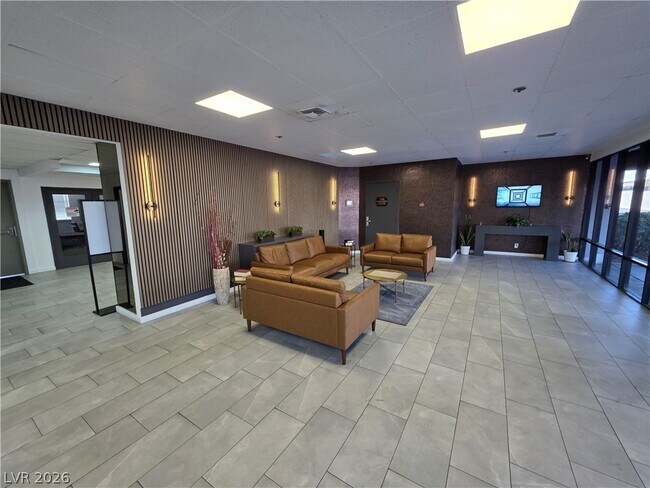 Building Photo - 3930 University Center Dr