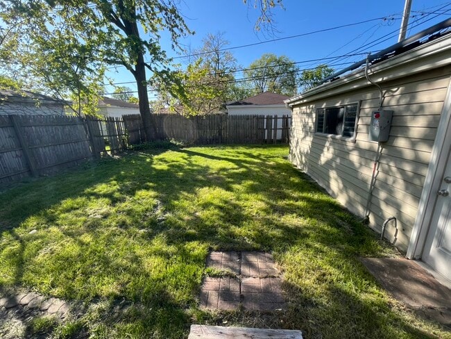 Building Photo - 15532 Gouwens Ln