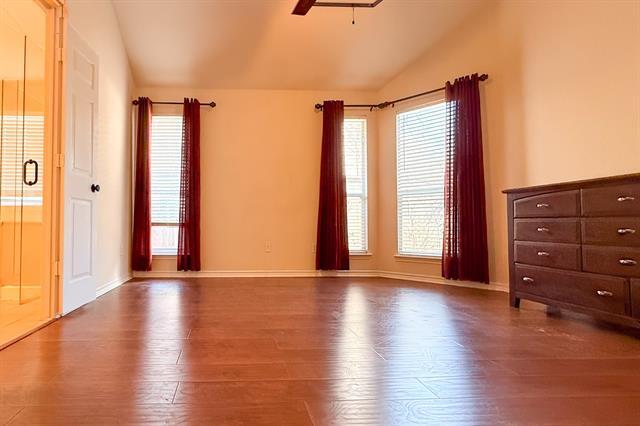 Building Photo - 1615 Bur Oak Dr