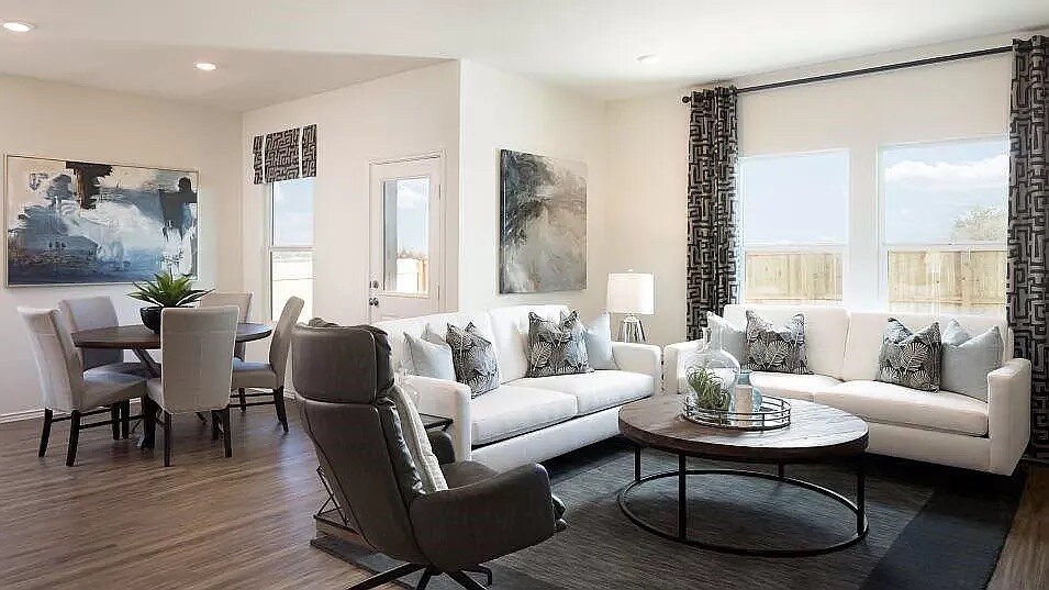Building Photo - Room in House on Bluewood Bend