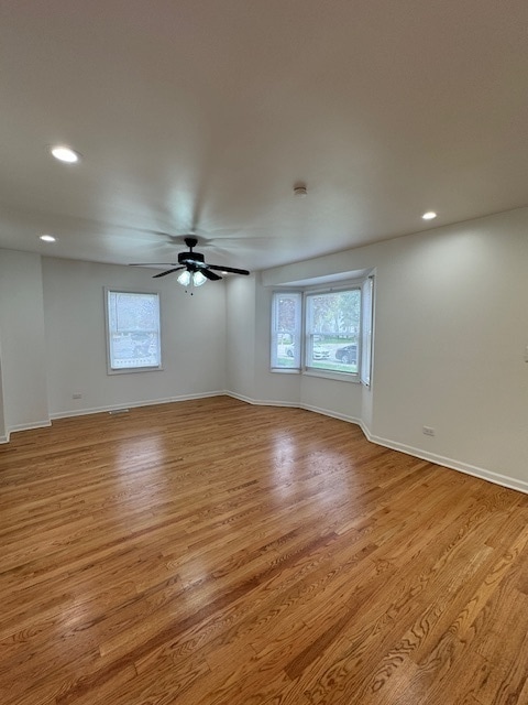 Building Photo - 147 Country Club Dr